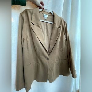 Like New Camel Blazer Relaxed fit Ladies Plus 2X - Ava & Vic Target Brand